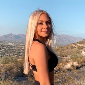 Meet your Posher, Maddie